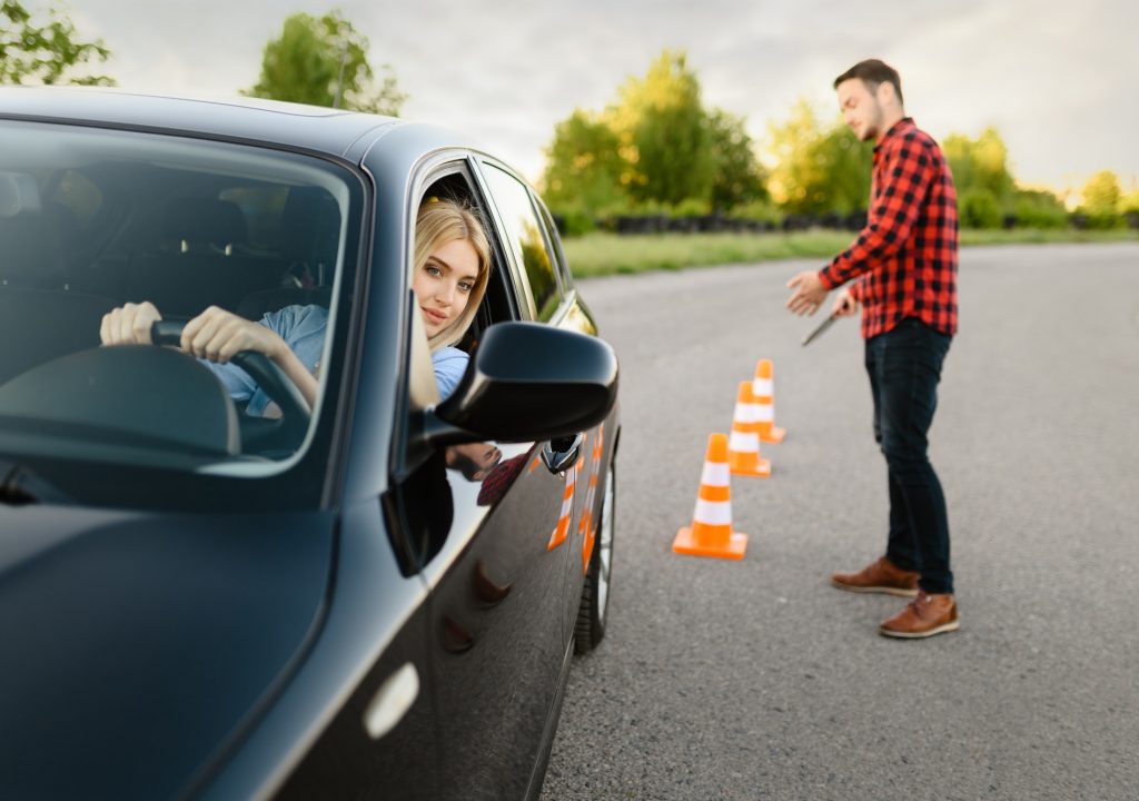 male-instructor-happy-with-driving-of-his-student.jpg male-instructor-happy-with-driving-of-his-student.jpg